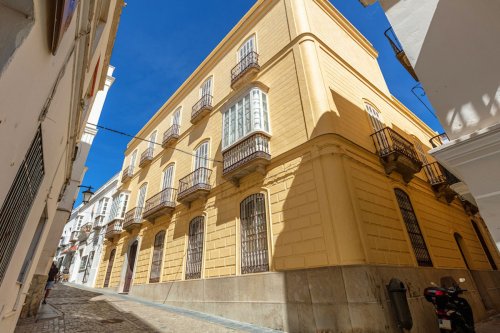 property-image