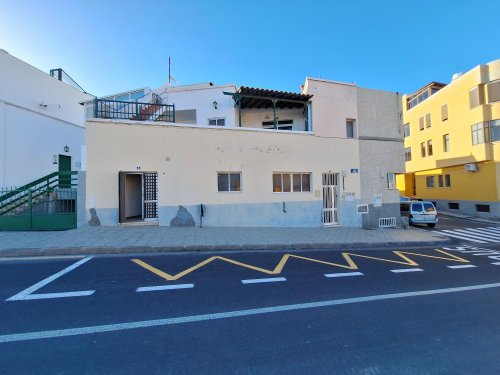 property-image