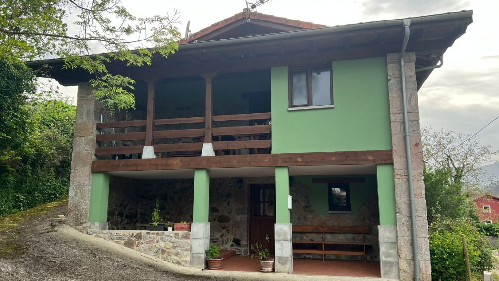 Featured Photo