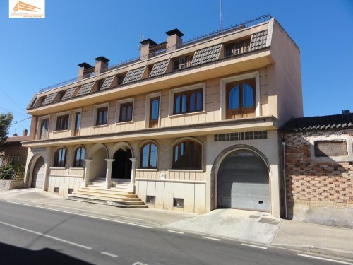 property-image