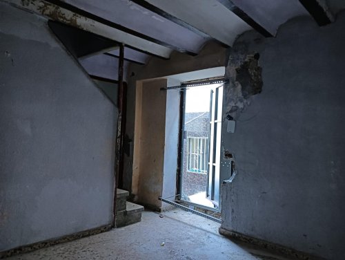 property-image
