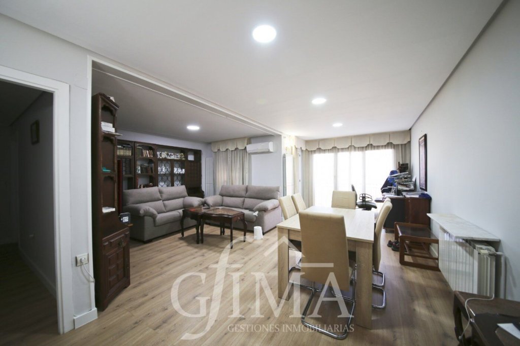 Featured Photo