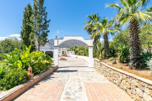 property-image