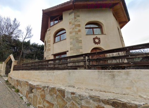 property-image