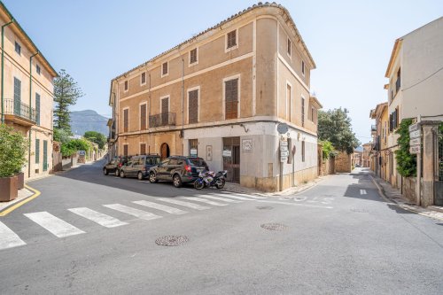 property-image