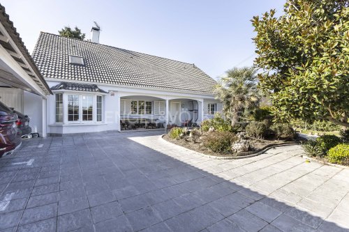 property-image