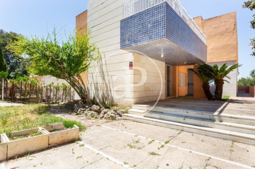 property-image