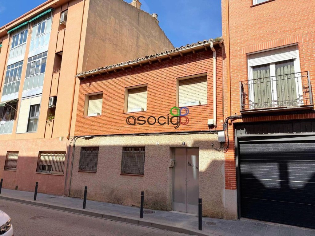 Featured Photo
