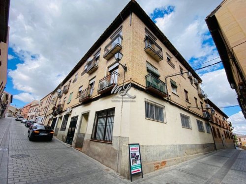 property-image