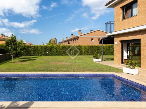property-image